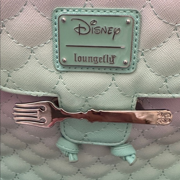 Disney Loungefly Seafoam Green Quilted Bag - Picture 5 of 6